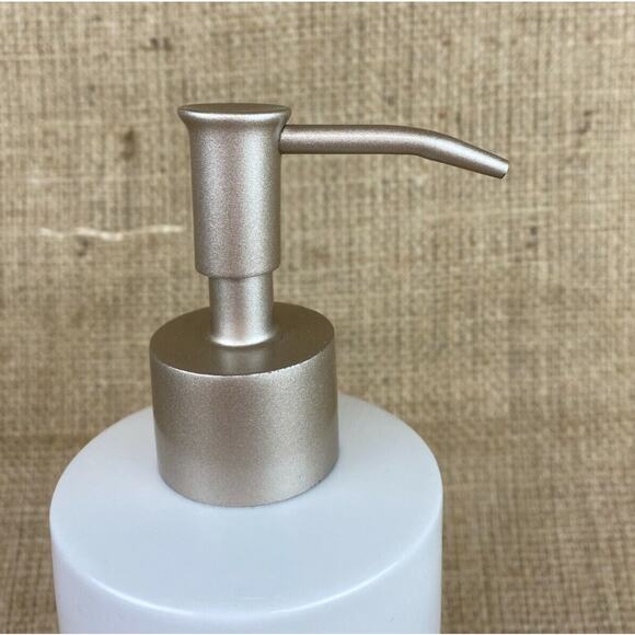 Ceramic Soap Pump Dispenser Snowfall Splendor Winter - Picture 4 of 7